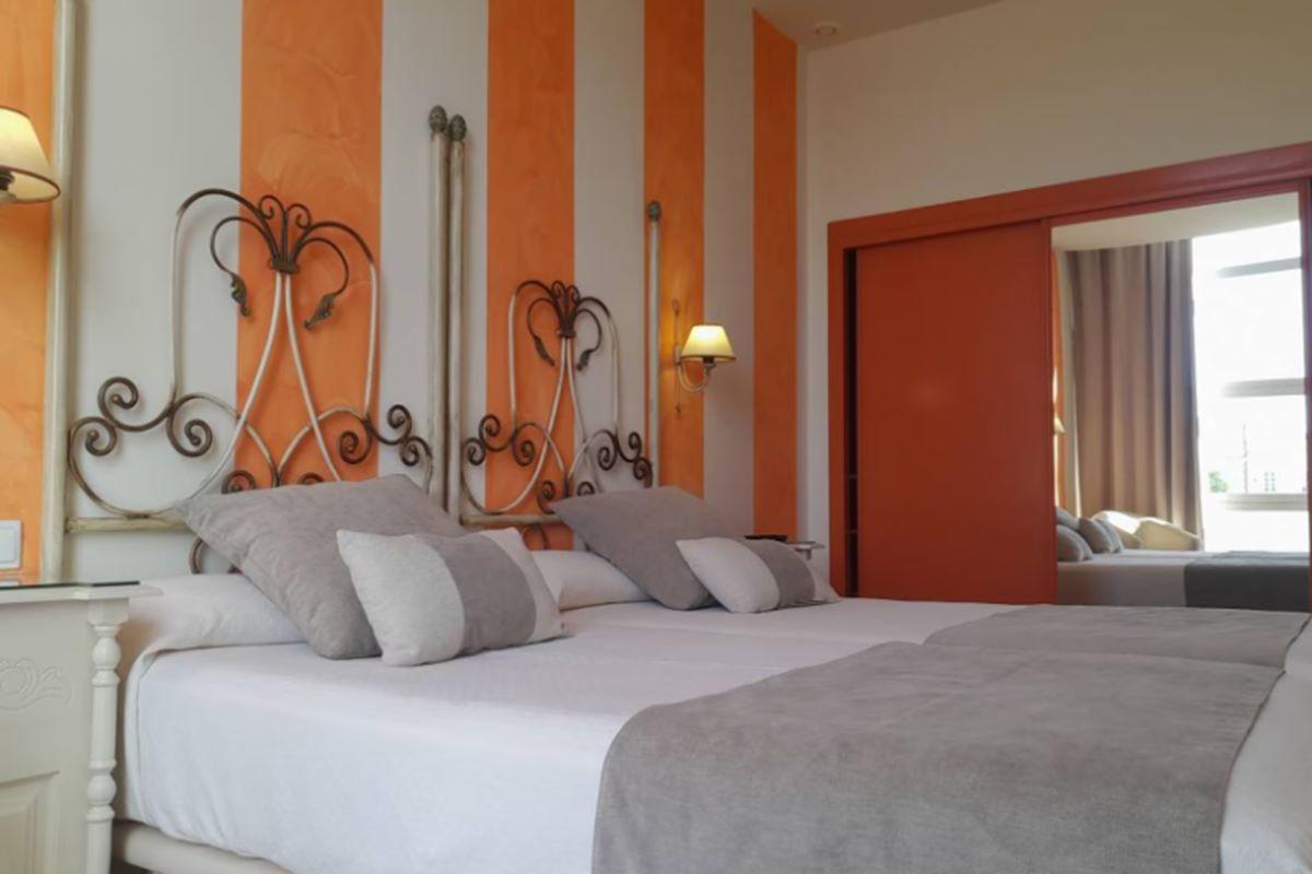 Hotel Crisol Chiclana Chiclana de la Frontera Exterior foto